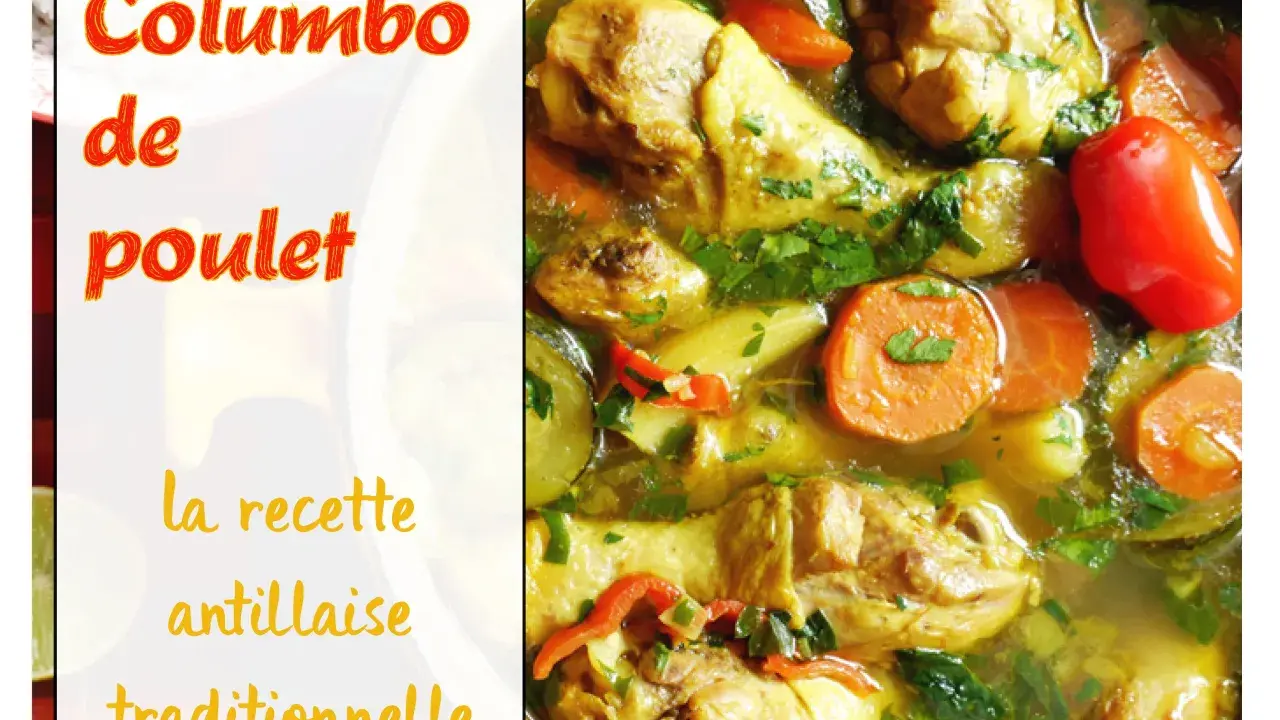 Colombo de poulet, ein traditionelles antillisches Gericht mit zarten Hühnerstücken, Karotten, Zucchini und roten Paprika in einer würzigen Brühe.
